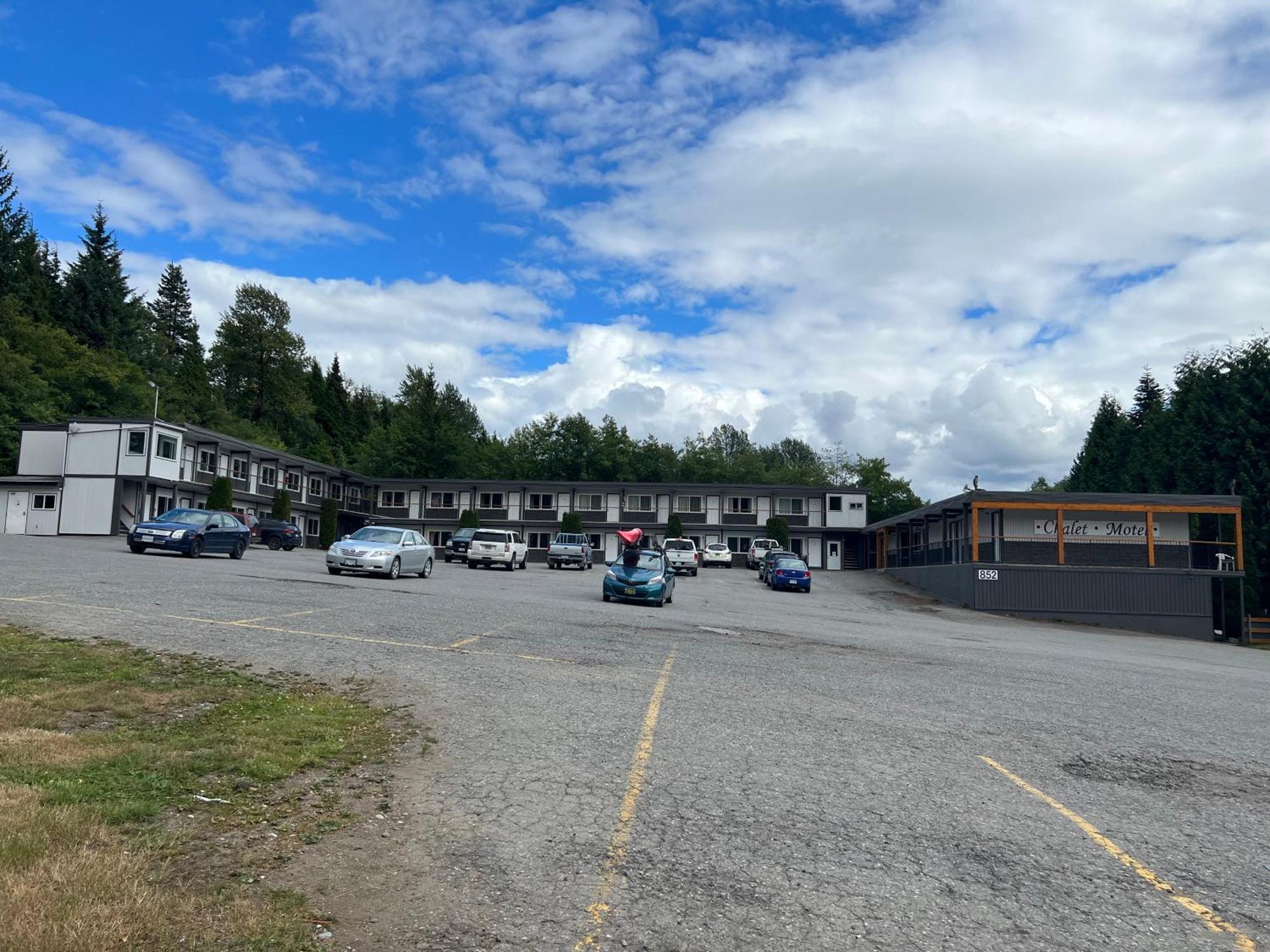 Chalet Inn Kitimat Εξωτερικό φωτογραφία