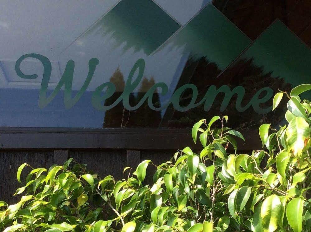 Chalet Inn Kitimat Εξωτερικό φωτογραφία